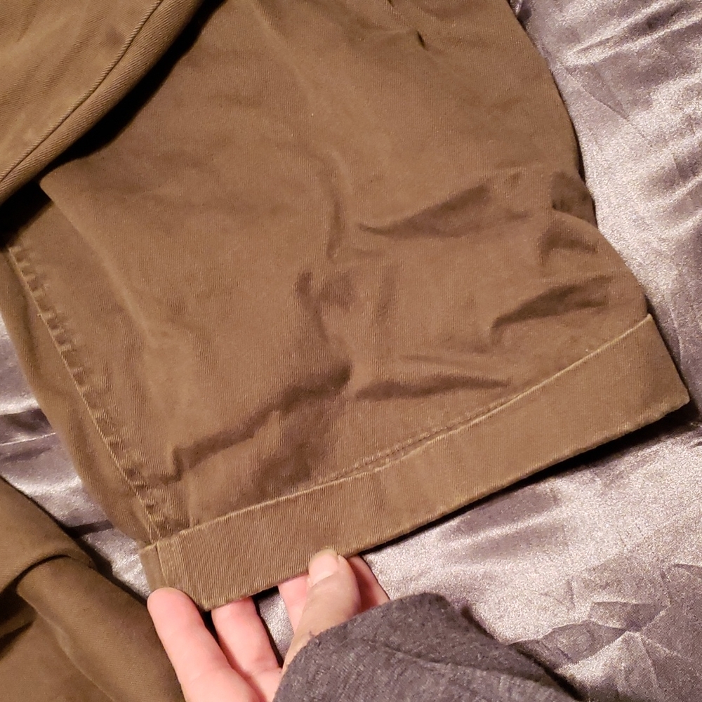Green slacks. - Picture 3 of 7
